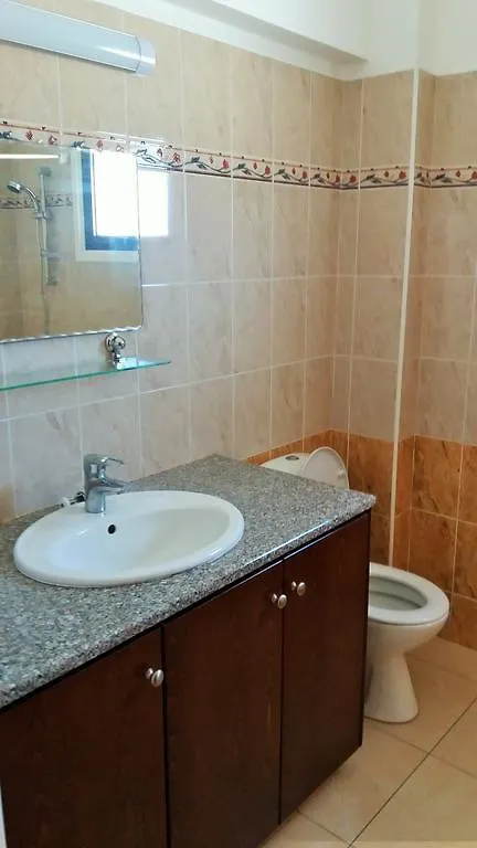 101 Mandritis Court Apartment Larnaca